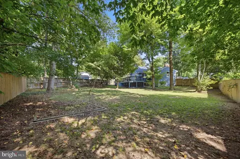 Exterior - 13 Rickover Ct, Annapolis, MD 21401 photo 11 of 14
