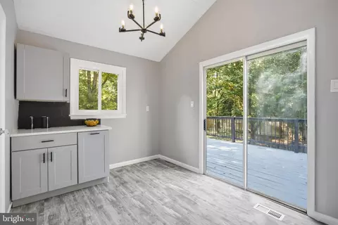 Entry Way - 13 Rickover Ct, Annapolis, MD 21401 photo 8 of 10