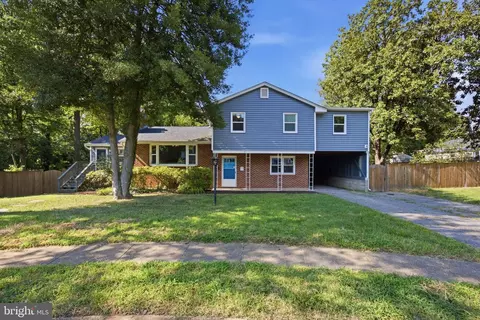 Exterior - 13 Rickover Ct, Annapolis, MD 21401 photo 2 of 14