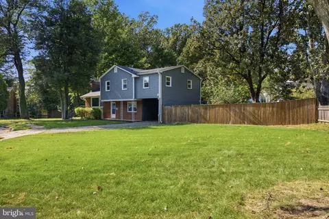 Exterior - 13 Rickover Ct, Annapolis, MD 21401 photo 4 of 14