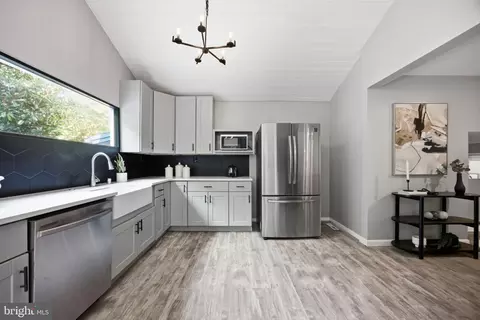 Kitchen - 13 Rickover Ct, Annapolis, MD 21401 photo 4 of 5