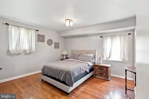 Bedroom - 940 Hammonds Ln, Brooklyn, MD 21225 photo 1 of 4