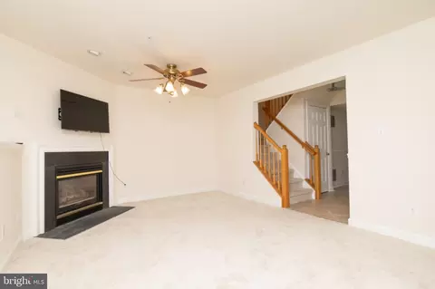 Living - 3505 Falling Run Rd, Laurel, MD 20724 photo 3 of 4