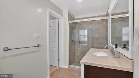 Entry Way - 7741 Outing Ave, Pasadena, MD 21122 photo 6 of 8