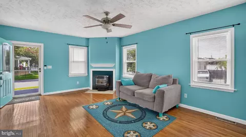 Living - 7741 Outing Ave, Pasadena, MD 21122 photo 1 of 1
