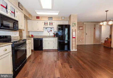 Kitchen - 1857 Marlow Pl, Crofton, MD 21114 photo 1 of 2