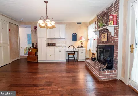 Entry Way - 1857 Marlow Pl, Crofton, MD 21114 photo 2 of 4