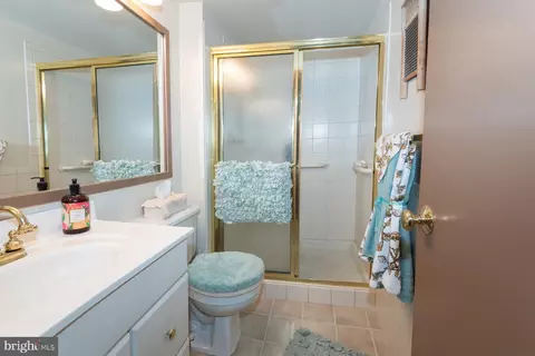 Bath - 1857 Marlow Pl, Crofton, MD 21114 photo 1 of 2