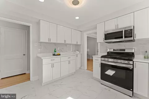 Kitchen - 1452 Grandview Rd, Arnold, MD 21012 photo 4 of 4