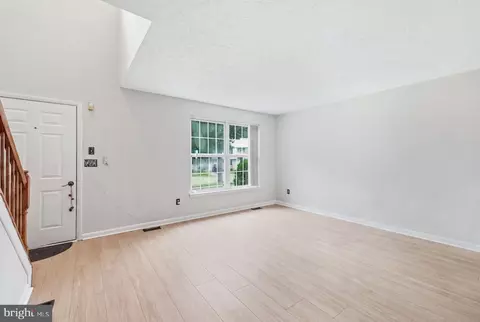 Living - 409 Lily Brook Ct, Pasadena, MD 21122 photo 1 of 10