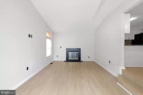Living - 409 Lily Brook Ct, Pasadena, MD 21122 photo 4 of 10