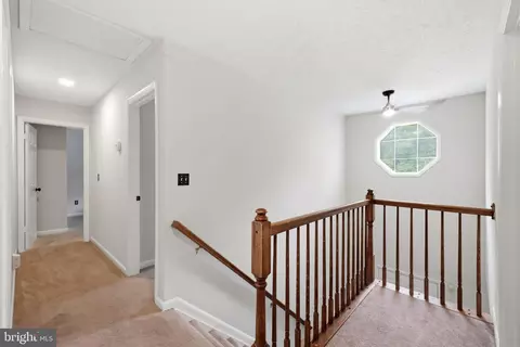 Entry Way - 409 Lily Brook Ct, Pasadena, MD 21122 photo 3 of 3