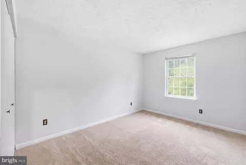 Bedroom - 409 Lily Brook Ct, Pasadena, MD 21122 photo 4 of 6