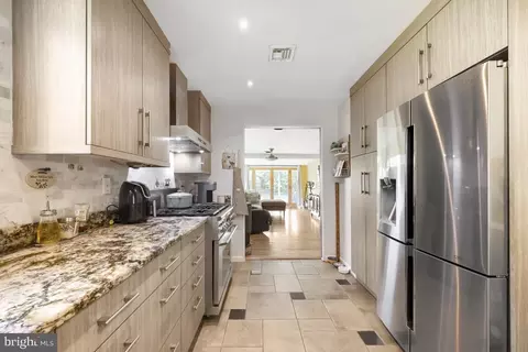 Kitchen - 1873 Potomac, Pasadena, MD 21122 photo 2 of 3