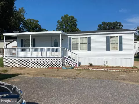 210 5th St, Lothian, MD 20711 photo 2