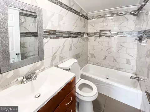 210 5th St, Lothian, MD 20711 photo 8