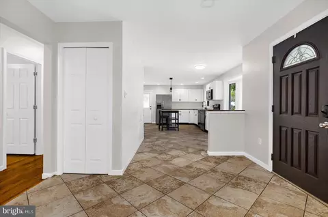 Entry Way - 243 12th, Pasadena, MD 21122 photo 1 of 4