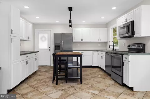 Kitchen - 243 12th, Pasadena, MD 21122 photo 1 of 5