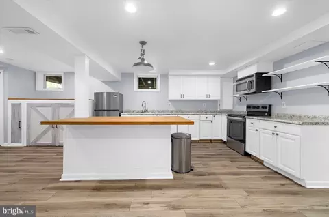 Kitchen - 243 12th, Pasadena, MD 21122 photo 4 of 5