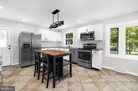 Kitchen - 243 12th, Pasadena, MD 21122 photo 2 of 5