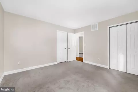 Bedroom - 619 Sutton Drive Dr, Pasadena, MD 21122 photo 4 of 6