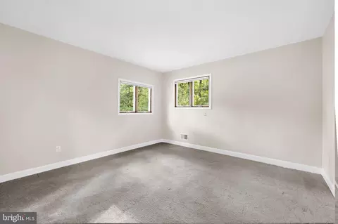 Bedroom - 619 Sutton Drive Dr, Pasadena, MD 21122 photo 3 of 6