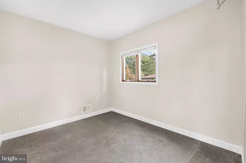 Bedroom - 619 Sutton Drive Dr, Pasadena, MD 21122 photo 5 of 6
