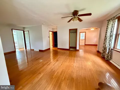 Living - 8390 Oak Dr, Pasadena, MD 21122 photo 1 of 5