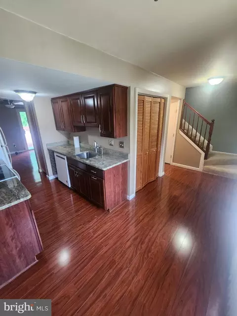 Entry Way - 1519 Winterberry Dr, Arnold, MD 21012 photo 1 of 7