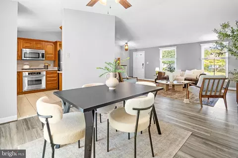 Dining - 2935 Beaver Brook Ct, Pasadena, MD 21122 photo 3 of 4