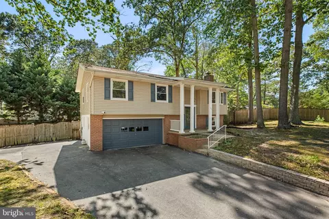 Exterior - 145 Delos Ct, Pasadena, MD 21122 photo 2 of 6