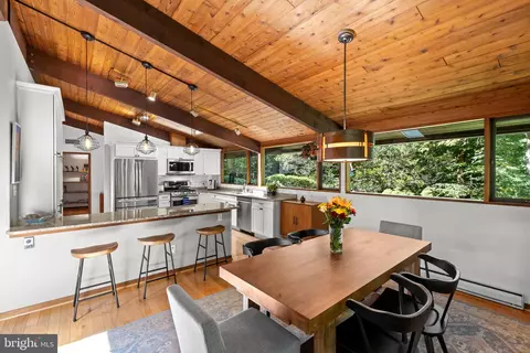 Dining - 1707 Trinity Pl, Annapolis, MD 21401 photo 3 of 3