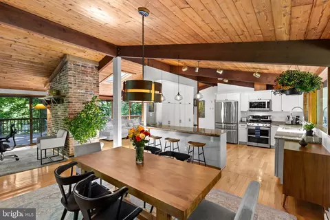 Dining - 1707 Trinity Pl, Annapolis, MD 21401 photo 1 of 3
