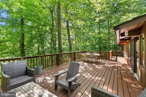 Exterior - 1707 Trinity Pl, Annapolis, MD 21401 photo 4 of 8