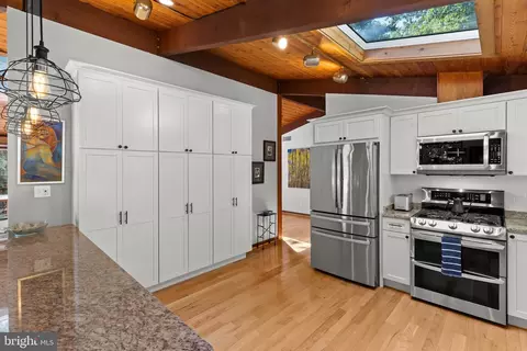 Kitchen - 1707 Trinity Pl, Annapolis, MD 21401 photo 3 of 4