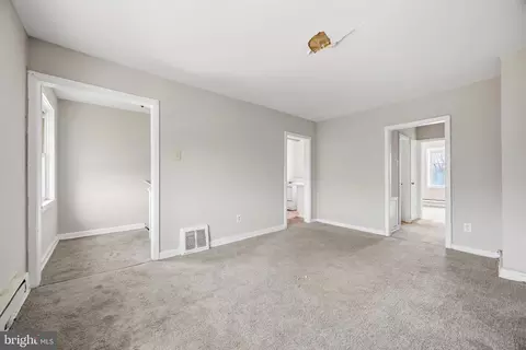 Entry Way - 923 1st St, Brooklyn, MD 21225 photo 5 of 13