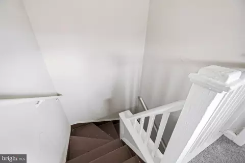 Entry Way - 923 1st St, Brooklyn, MD 21225 photo 8 of 13