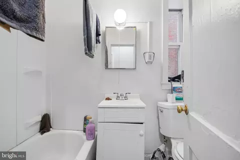 Bath - 923 1st St, Brooklyn, MD 21225 photo 3 of 3