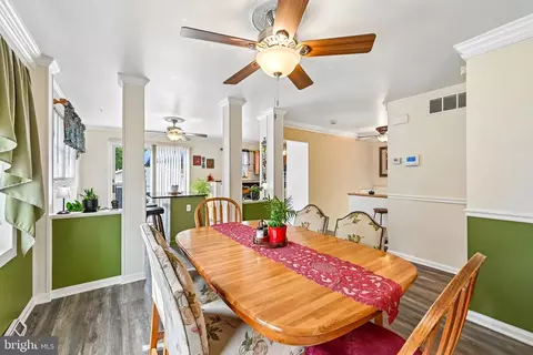 Dining - 179 9th St, Pasadena, MD 21122 photo 2 of 3