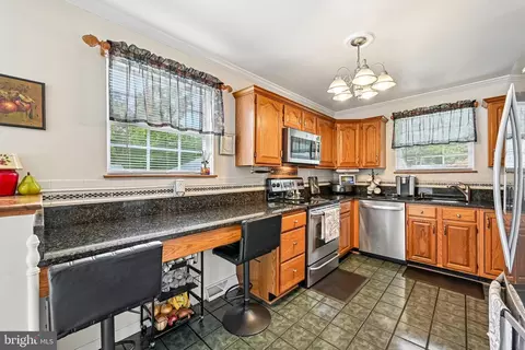 Kitchen - 179 9th St, Pasadena, MD 21122 photo 1 of 8