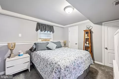 Bedroom - 179 9th St, Pasadena, MD 21122 photo 4 of 5