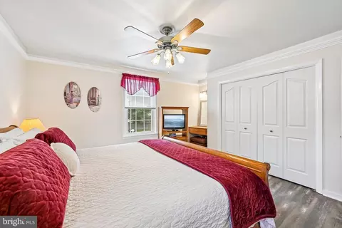 Bedroom - 179 9th St, Pasadena, MD 21122 photo 2 of 5