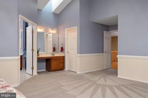 Entry Way - 2113 Crossgate Dr, Crofton, MD 21114 photo 4 of 4