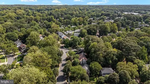 View/Area - 2113 Crossgate Dr, Crofton, MD 21114 photo 2 of 9