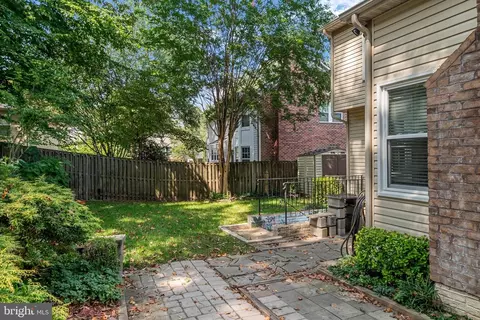Exterior - 2113 Crossgate Dr, Crofton, MD 21114 photo 9 of 12