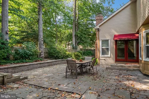 Exterior - 2113 Crossgate Dr, Crofton, MD 21114 photo 12 of 12