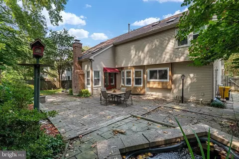 Exterior - 2113 Crossgate Dr, Crofton, MD 21114 photo 11 of 12