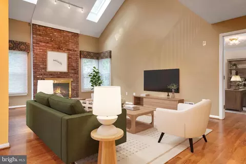 Living - 2113 Crossgate Dr, Crofton, MD 21114 photo 4 of 7