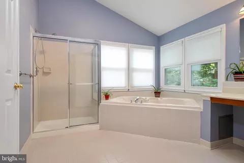 Bath - 2113 Crossgate Dr, Crofton, MD 21114 photo 1 of 4