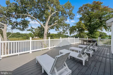 Exterior - 456 Deale Rd, Deale, MD 20751 photo 4 of 15